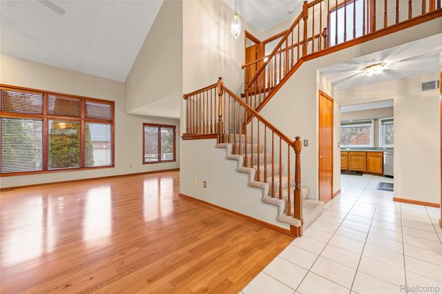 55206 Leonard Court, Shelby Charter Township, MI 48316