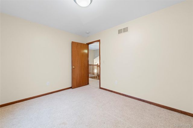 55206 Leonard Court, Shelby Charter Township, MI 48316