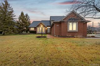 55206 Leonard Court, Shelby Charter Township, MI 48316