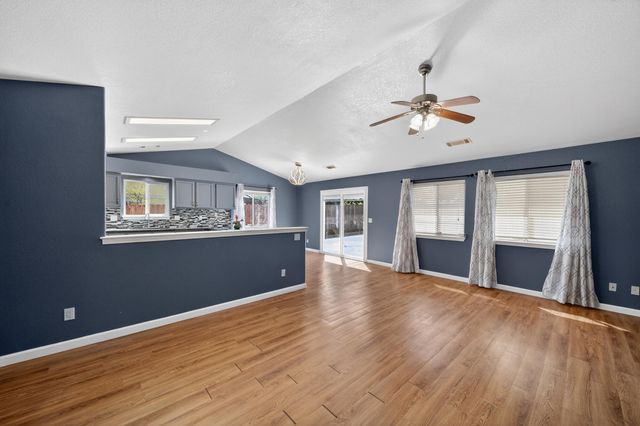 3360 Lawrence Road, Redding, CA 96002