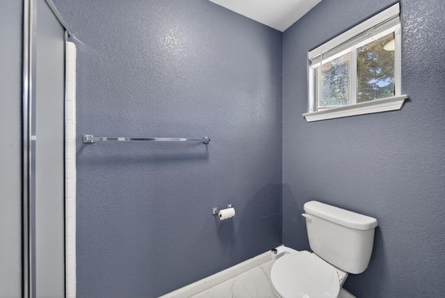 3360 Lawrence Road, Redding, CA 96002