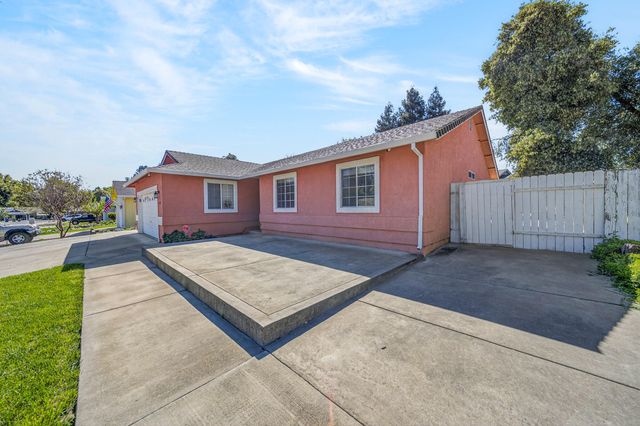 3360 Lawrence Road, Redding, CA 96002
