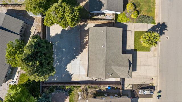 3360 Lawrence Road, Redding, CA 96002