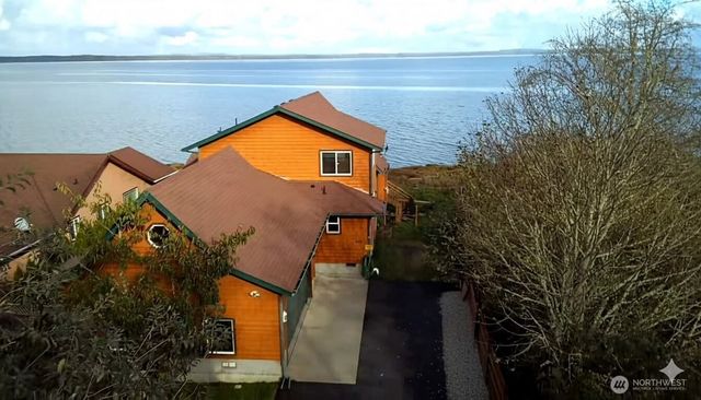 804 Duck Lake Drive NE, Ocean Shores, WA 98569