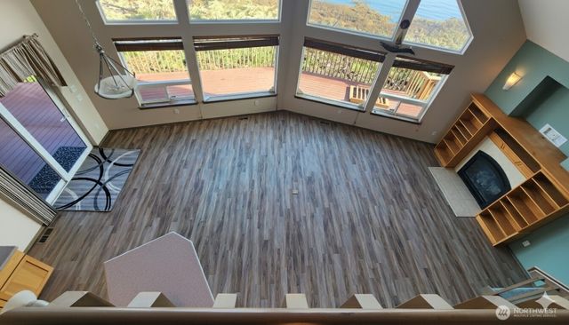 804 Duck Lake Drive NE, Ocean Shores, WA 98569