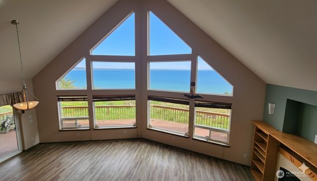 804 Duck Lake Drive NE, Ocean Shores, WA 98569