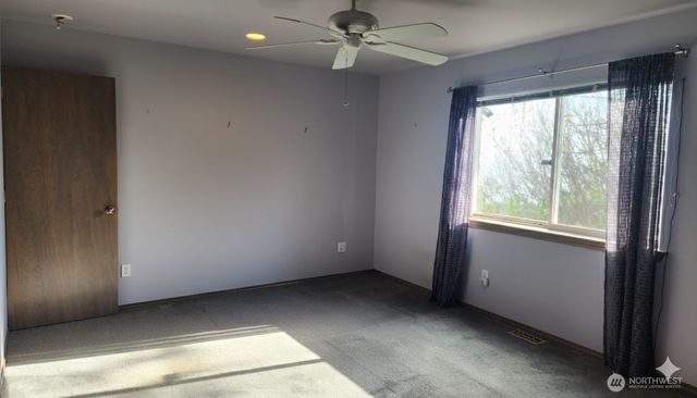 804 Duck Lake Drive NE, Ocean Shores, WA 98569