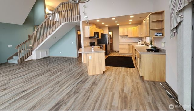 804 Duck Lake Drive NE, Ocean Shores, WA 98569