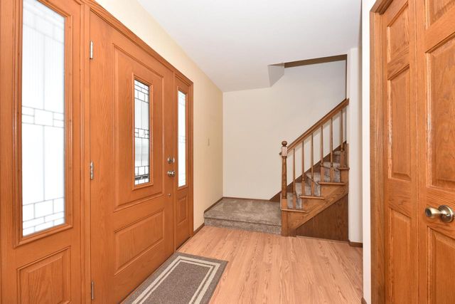 2925 N 120th STREET, Wauwatosa, WI 53222