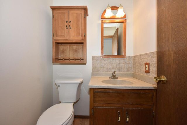 2925 N 120th STREET, Wauwatosa, WI 53222