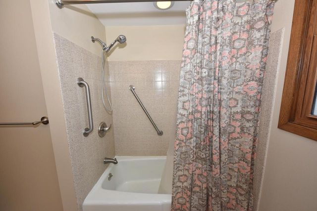 2925 N 120th STREET, Wauwatosa, WI 53222