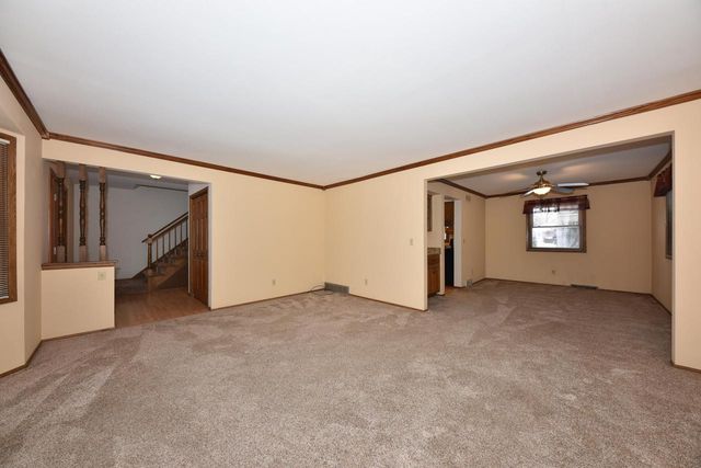 2925 N 120th STREET, Wauwatosa, WI 53222