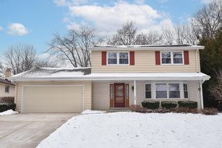 2925 N 120th STREET, Wauwatosa, WI 53222