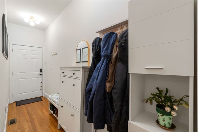 6-8 Oakland St 1, Cambridge, MA 02139