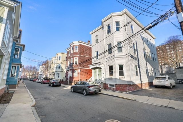 6-8 Oakland St 1, Cambridge, MA 02139