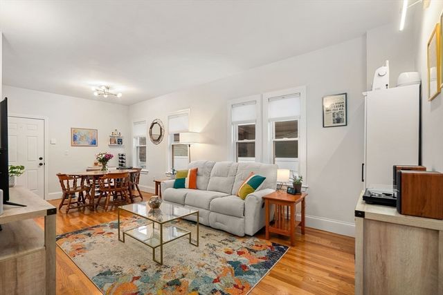 6-8 Oakland St 1, Cambridge, MA 02139