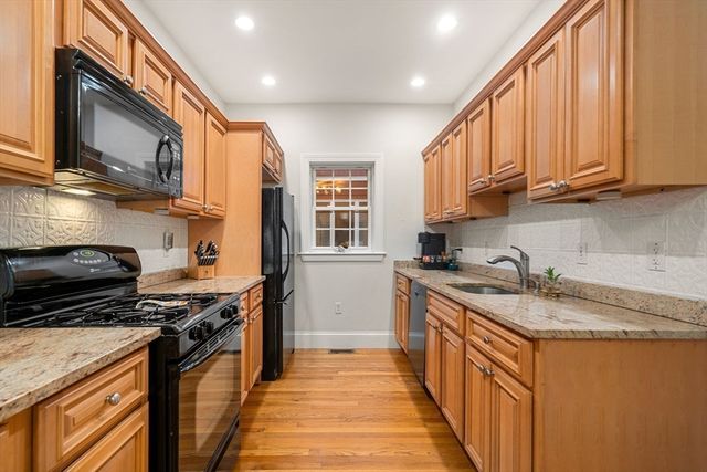6-8 Oakland St 1, Cambridge, MA 02139