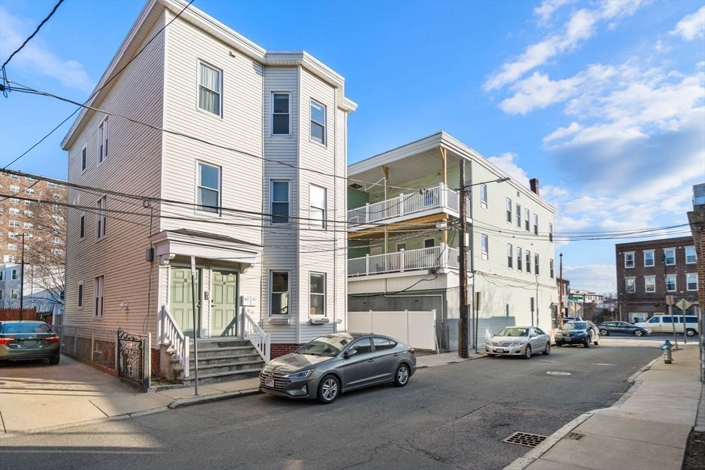 6-8 Oakland St 1, Cambridge, MA 02139