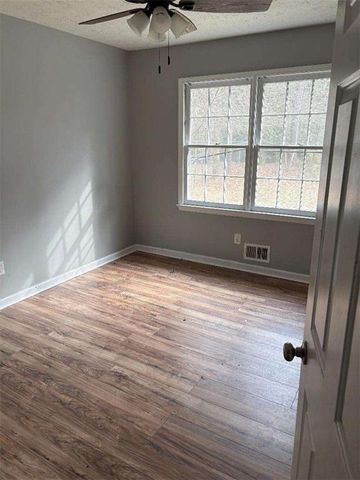 990 Walker Place Drive, Douglasville, GA 30134