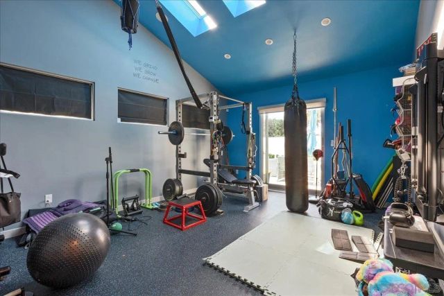 3075 Briand Ave, San Diego, CA 92122