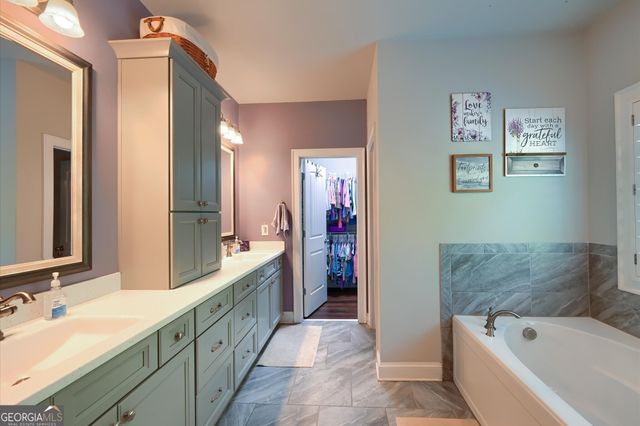 9 Lake Sydney Drive, Dawsonville, GA 30534