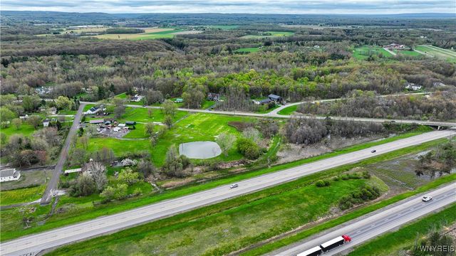 2572 Lakeview Road, Hamburg, NY 14085