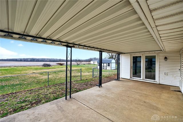 2925 S Tecumseh Road, Springfield, OH 45502