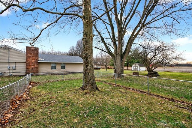2925 S Tecumseh Road, Springfield, OH 45502