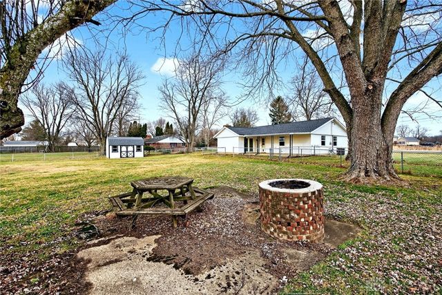 2925 S Tecumseh Road, Springfield, OH 45502