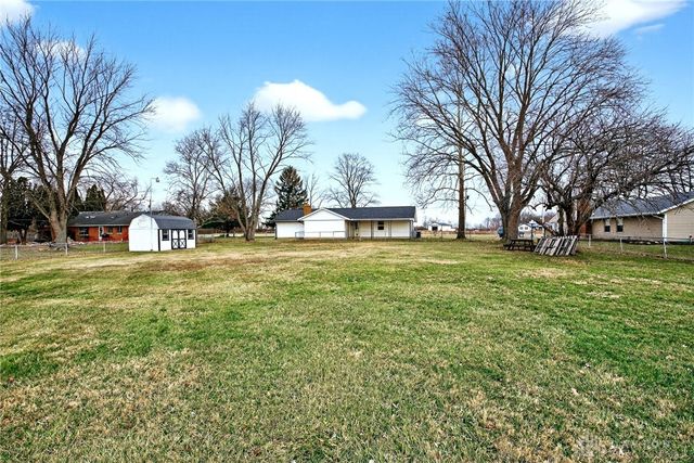 2925 S Tecumseh Road, Springfield, OH 45502