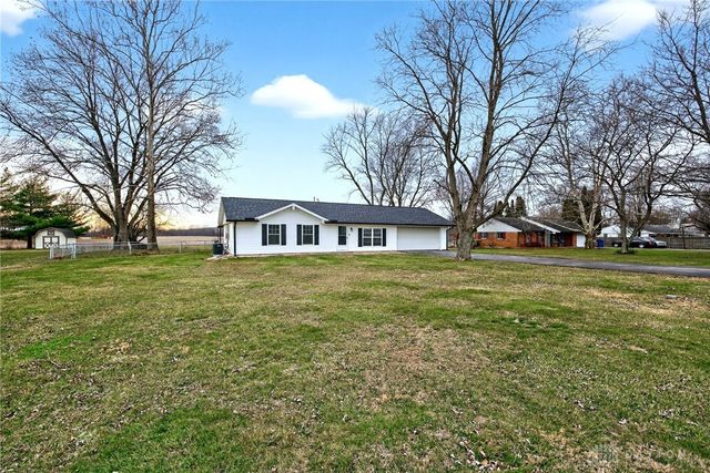 2925 S Tecumseh Road, Springfield, OH 45502