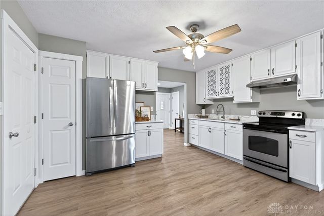 2925 S Tecumseh Road, Springfield, OH 45502