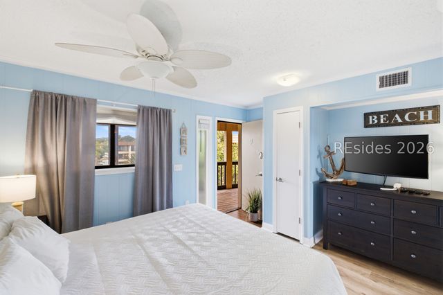 40 Folly Field Rd Apt B355, Hilton Head Island, SC 29928