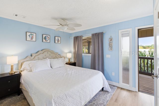 40 Folly Field Rd Apt B355, Hilton Head Island, SC 29928