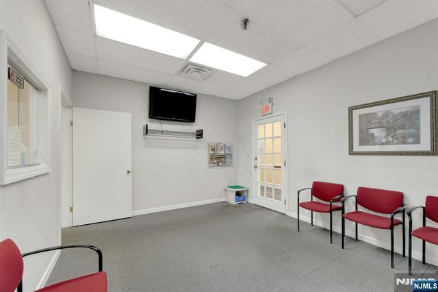 1033 Clifton Avenue 211, Clifton, NJ 07013