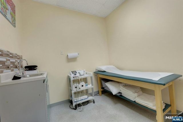 1033 Clifton Avenue 211, Clifton, NJ 07013