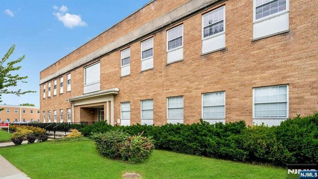 1033 Clifton Avenue 211, Clifton, NJ 07013