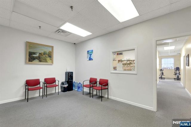 1033 Clifton Avenue 211, Clifton, NJ 07013