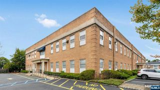1033 Clifton Avenue 211, Clifton, NJ 07013