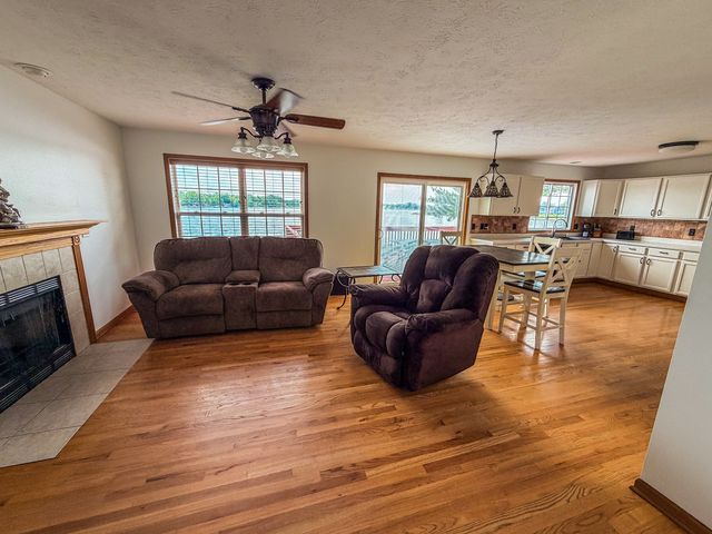 1682 Candlewick Drive SW, Poplar Grove, IL 61065