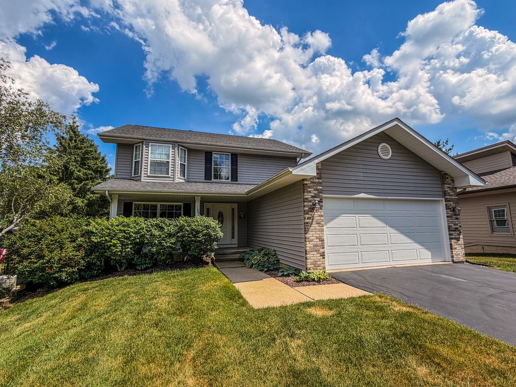 1682 Candlewick Drive SW, Poplar Grove, IL 61065