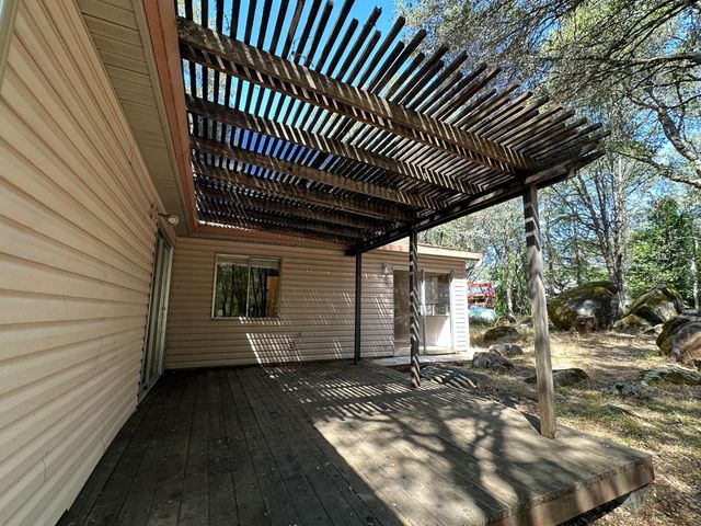 11457 Sandpiper Way, Penn Valley, CA 95946