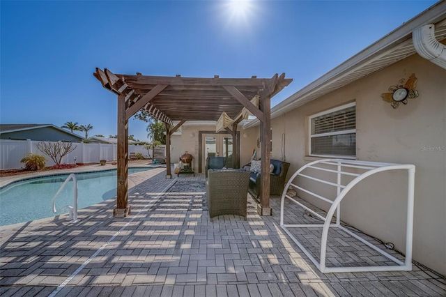 13057 89TH AVENUE, Seminole, FL 33776