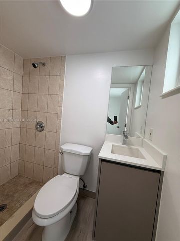 7251 SW 82nd St 15, Miami, FL 33143