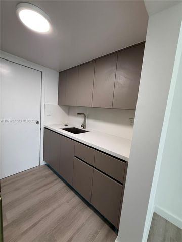 7251 SW 82nd St 15, Miami, FL 33143