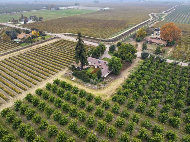 11704 E Nebraska Avenue, Selma, CA 93662