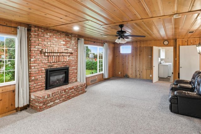 11704 E Nebraska Avenue, Selma, CA 93662