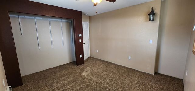 310 20th St NW, Minot, ND 58703