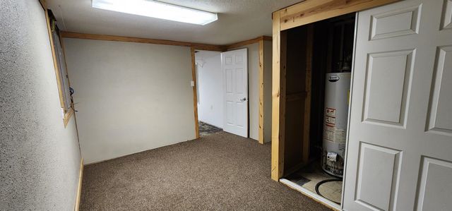 310 20th St NW, Minot, ND 58703