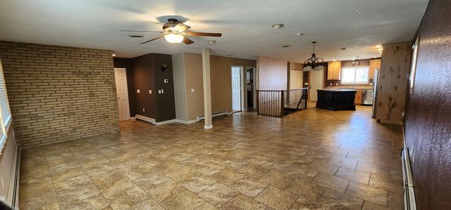 310 20th St NW, Minot, ND 58703